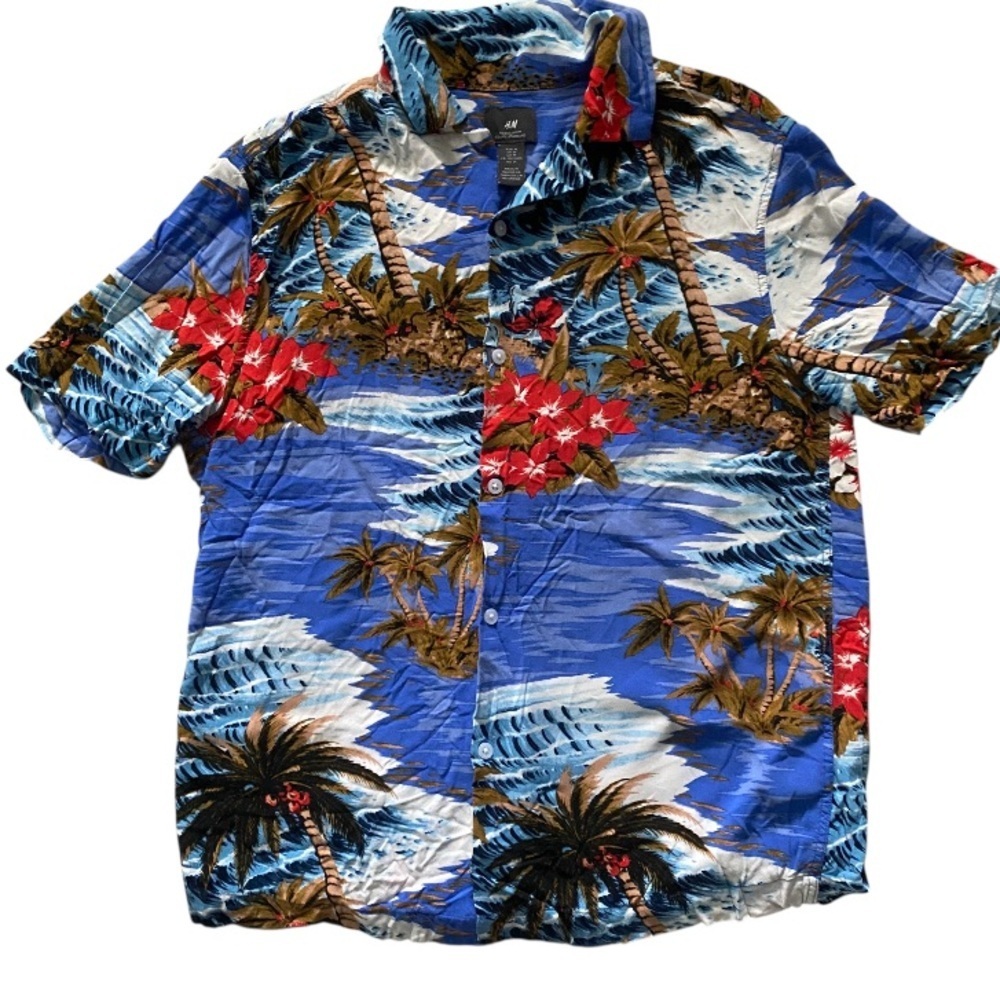 H.M men’s beach design button down shirt size M
